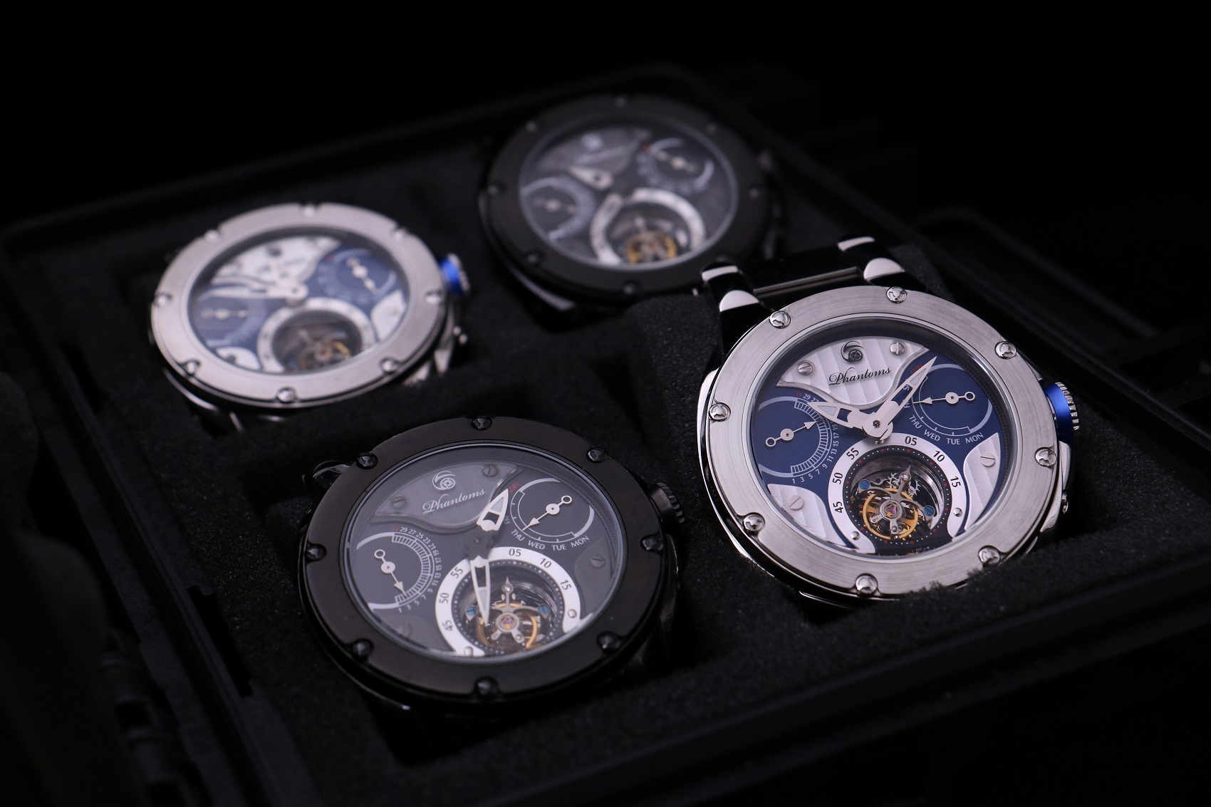 The World's First Mechanical Tourbillon Watch - Phantoms Dark Soul & Knights Soul On Kickstarter Are Successfully Funded.